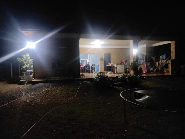DELINCUENTES HURTAN CAJA FUERTE DE UNA VIVIENDA EN OBLIGADO