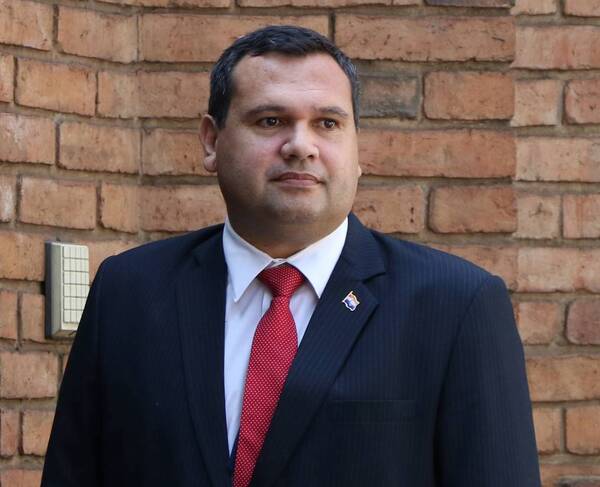 Senador señaló que no hubo "respeto a la institucionalidad" en gobierno de Abdo - Portal Digital Cáritas Universidad Católica