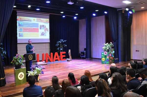 Congreso en la UNAE reúne a más de 350 profesionales en Encarnación
