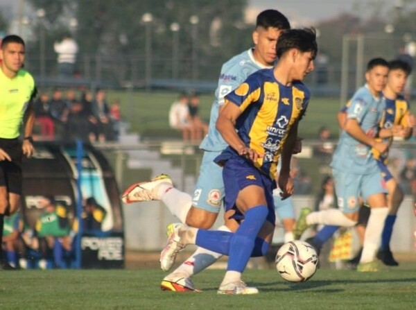 Cinco victorias y un empate en la Sub 17 - APF