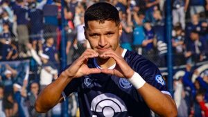 Una máquina de hacer goles: Alex Arce llegó a los 20 tantos con Independiente Rivadavia