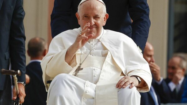 El Papa Francisco está lúcido y hasta bromeó con los médicos - Portal Digital Cáritas Universidad Católica
