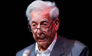 Mario Vargas Llosa, hospitalizado “tras habérsele diagnosticado Covid-19” | 1000 Noticias