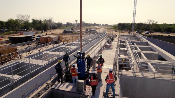 Sigue equipamiento de estación de bombeo de la Defensa Costera de Pilar