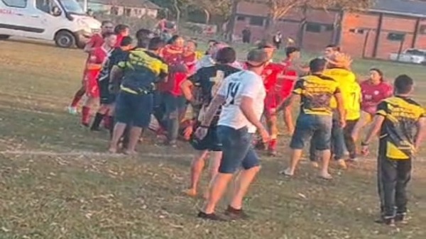 Encuentros deportivos terminan a los golpes en el Alto Paraná - Noticias Paraguay