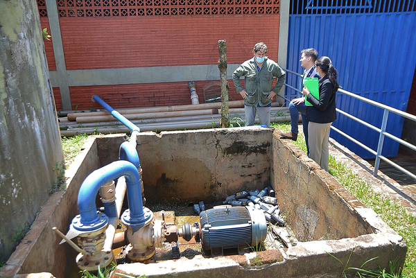 Aguatera dejó sin vital líquido a unos 17 mil usuarios - La Clave