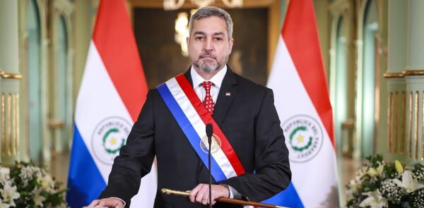 Mario Abdo Ben铆tez dice que el objetivo de su Gobierno fue consolidar la democracia en Paraguay - Revista PLUS