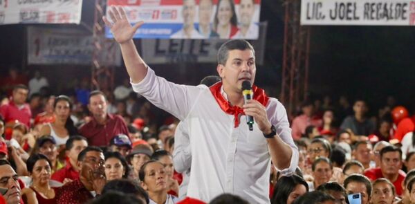 El nuevo Congreso paraguayo con amplia mayor铆a oficialista espera la asunci贸n de Santiago Pe帽a - Revista PLUS