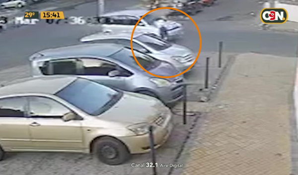 Barrio Obrero: Atropellada al intentar cruzar - C9N