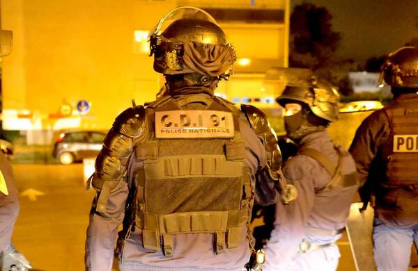 Francia: Prosiguen disturbios y represión por sexta noche consecutiva - ADN Digital