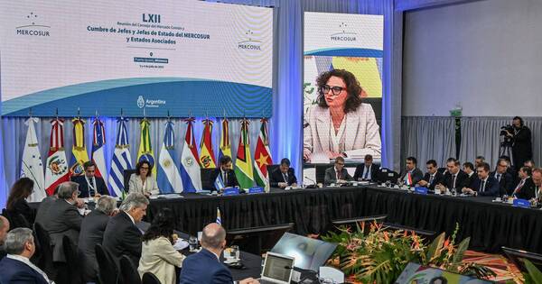 La Nación / Actualizar acuerdo con UE y relaciones más equilibradas plantean en cumbre de Mercosur