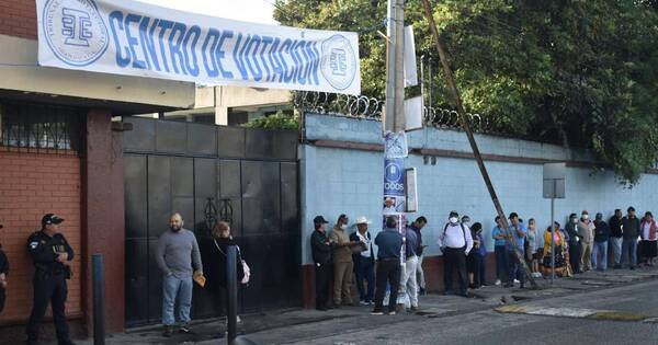 La Nación / Por fallo judicial, Guatemala revisará actas de votación