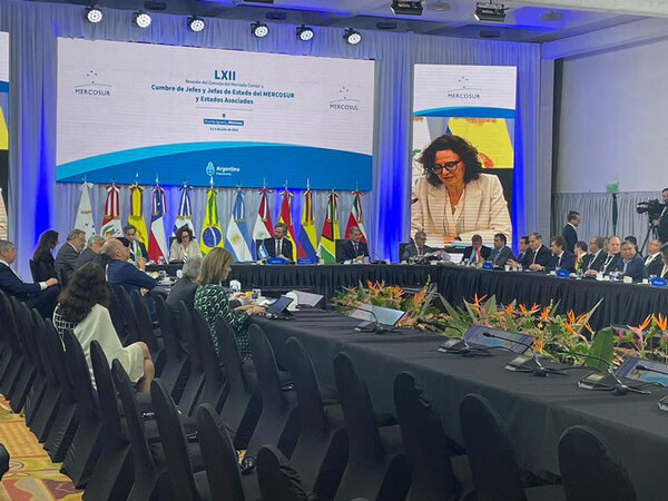 Diario HOY | Canciller paraguayo aboga por la profundización del Mercosur político