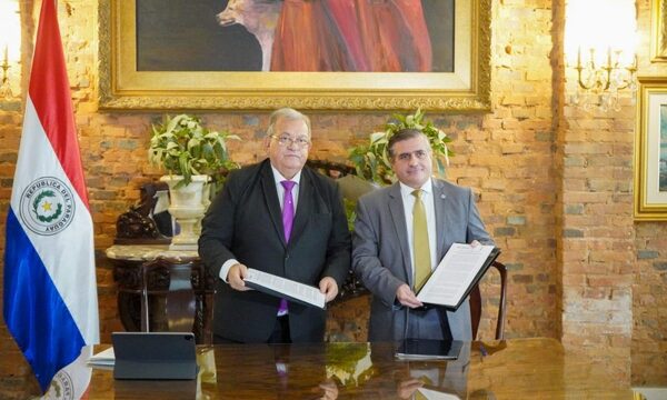TSJE y SEPRELAD firman convenio para controlar lavado de activos en campañas electorales