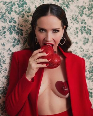 Natalia Oreiro y su impactante look: “Antes casi muerta, que sencilla” - Gente - ABC Color