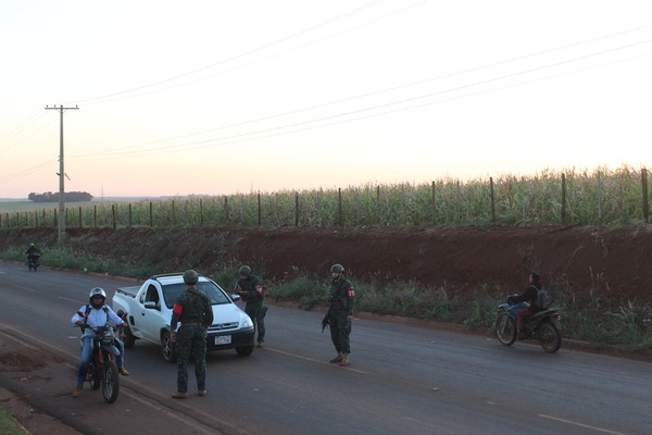 Autoridades logran incautar drogas, productos de contrabando y capturan a dos prófugos