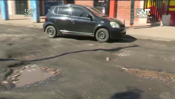 MRA: Hay más baches que asfalto - SNT