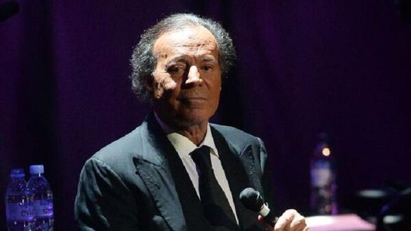 Julio Iglesias habló de sus memes: ¿qué opina?