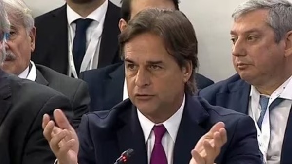 Uruguay no firma la declaración de Puerto Iguazú y critica el respaldo de Argentina y Brasil a Maduro