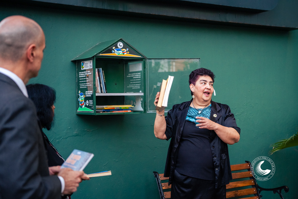 Inauguran biblioteca callejera - San Lorenzo Hoy