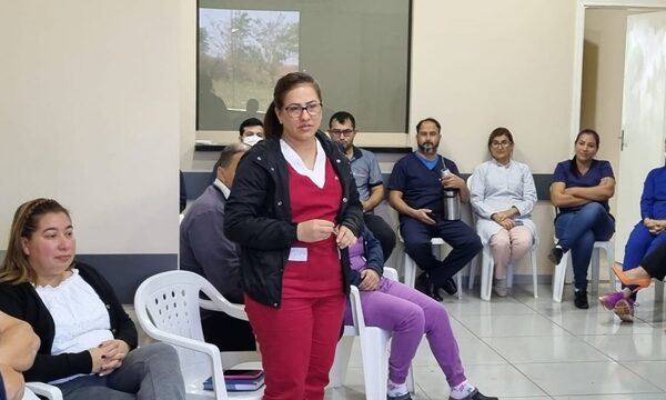 Nueva directora del centro de salud de Itakyry asumió este martes