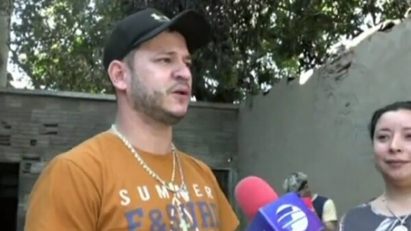 Peluquero pide ayuda para levantar su peluquería incendiada