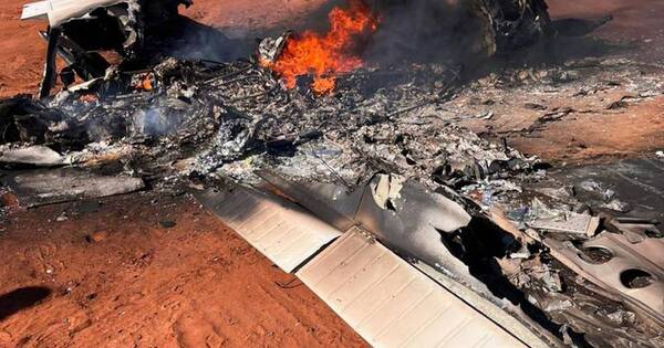 La Nación / Militares de Brasil interceptaron avioneta que entró de Paraguay y piloto quemó aeronave