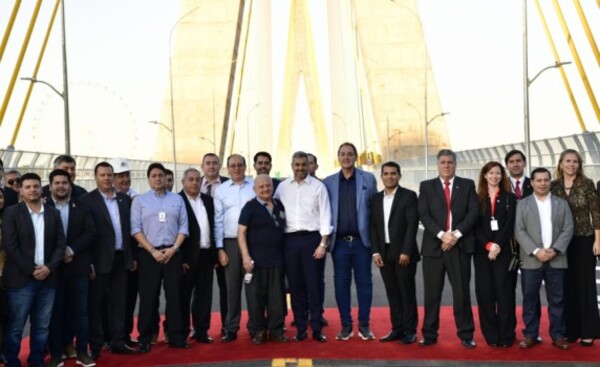 Autoridades nacionales visitaron el concluido Puente de la Integración