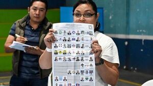 “Abramos las cajas”: el partido del presidente de Guatemala Alejandro Giammattei pidió que el recuento de votos sea manual - ADN Digital