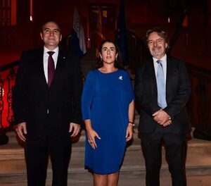 Encendido de luces por presidencia de  España en  la UE - Sociales - ABC Color