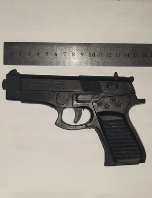Caen motoasaltantes que intentaron robar con arma de juguete a estudiante - Policiales - ABC Color