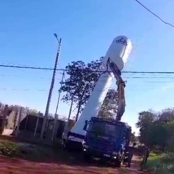 Tanque de Itaipú casi se desploma