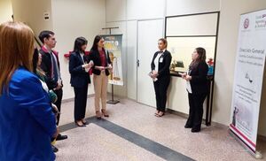 Alumnos del quinto año de la carrera de derecho visitaron la sede judicial de Caacupé