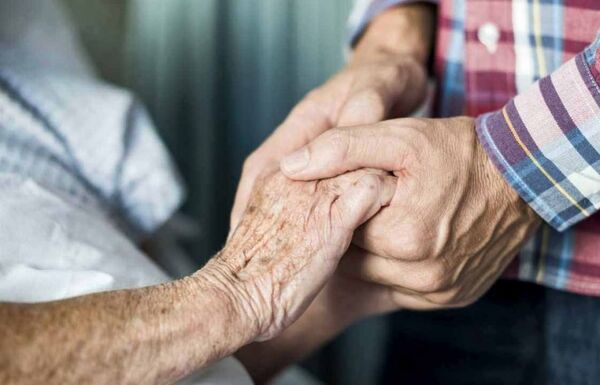 Dirección de Derechos Humanos conmemora el Día Nacional del Adulto Mayor