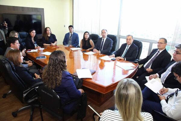 Primera reunión para reordenamiento del talento humano