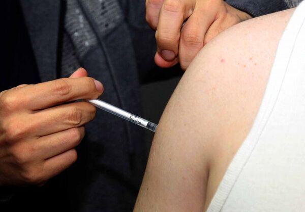 Jornadas de vacunación contra influenza y covid-19 este jueves 20 y viernes 21