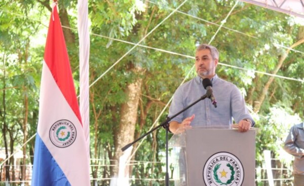 Presidente Mario Abdo inaugura obras en Alto Paraná