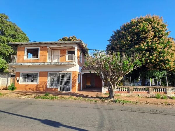 Casa abandonada en barrio Herrera, refugio de delincuentes - Crónicas Ciudadanas - ABC Color