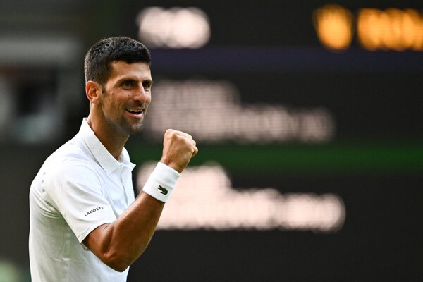 Versus / Djokovic despide a Thompson y enfila la tercera ronda en Wimbledon