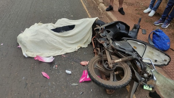 Estudiante de medicina muere arrollada por un camión que transportaba explosivos - Noticias Paraguay