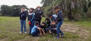 Ayolas: estudiantes realizan arborización - Nacionales - ABC Color
