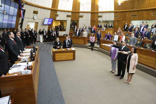 DEL PILAR VÁZQUEZ FUE ELECTA MIEMBRO SUSTITUTO DEL JURADO DE ENJUICIAMIENTO DE MAGISTRADOS - Itapúa Noticias
