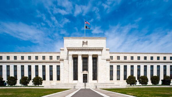 La Fed apunta a posibles subidas de tipos de inter茅s tras el par贸n de junio - Revista PLUS