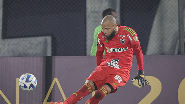 Versus / ¡Arquero del Atlético Mineiro fue chantajeado por supuesta amante!