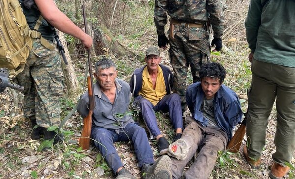 Aprehenden a tres personas por tala y quema de árboles en un establecimiento ganadero de Carayaó - Noticiero Paraguay