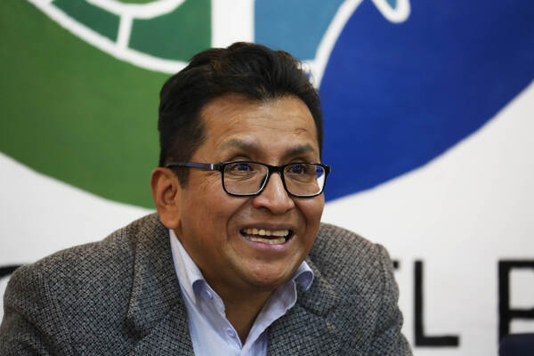 La Defensoría boliviana dice que la Fiscalía investiga vulneraciones sufridas por líder cocalero - MarketData