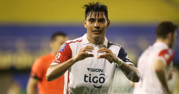 La Nación / Arzamendia también arregló