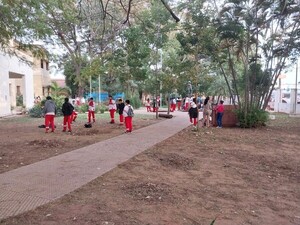 Clases suspendidas: Alumnos toman el Colegio Nacional de la Capital - trece