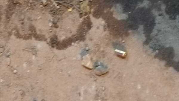 Gavilla se enfrenta a policías y hiere a guardia tras un asalto en CDE