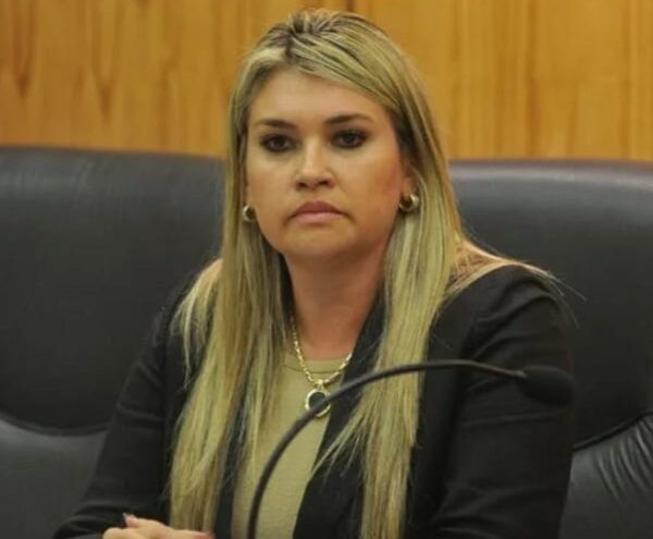 Jueza amiga de exministro juzga acusados por perjuicio a Senad